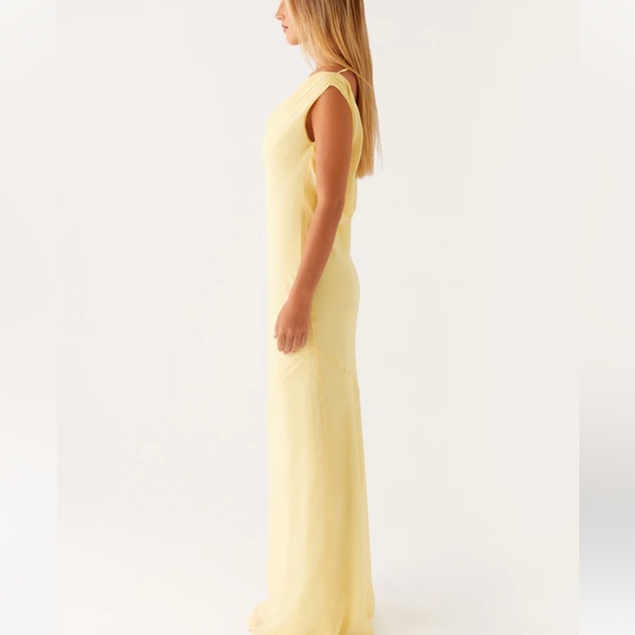 PEPPERMAYO | ✨NEW✨ Brittany Chiffon Maxi Dress in Pastel Yellow - Picture 3 of 5